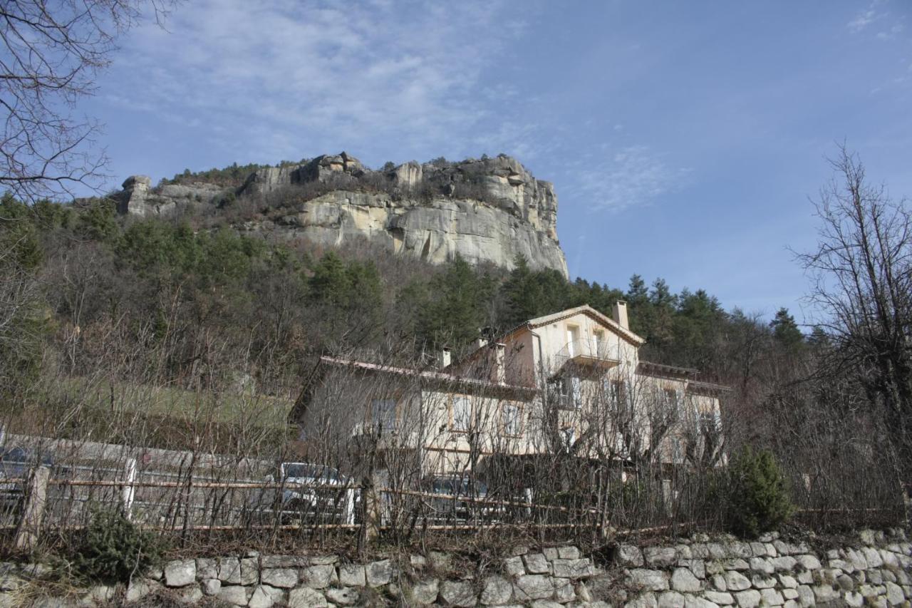 Charmant Appartement Au Coeur Des Gres D Annot Exteriör bild
